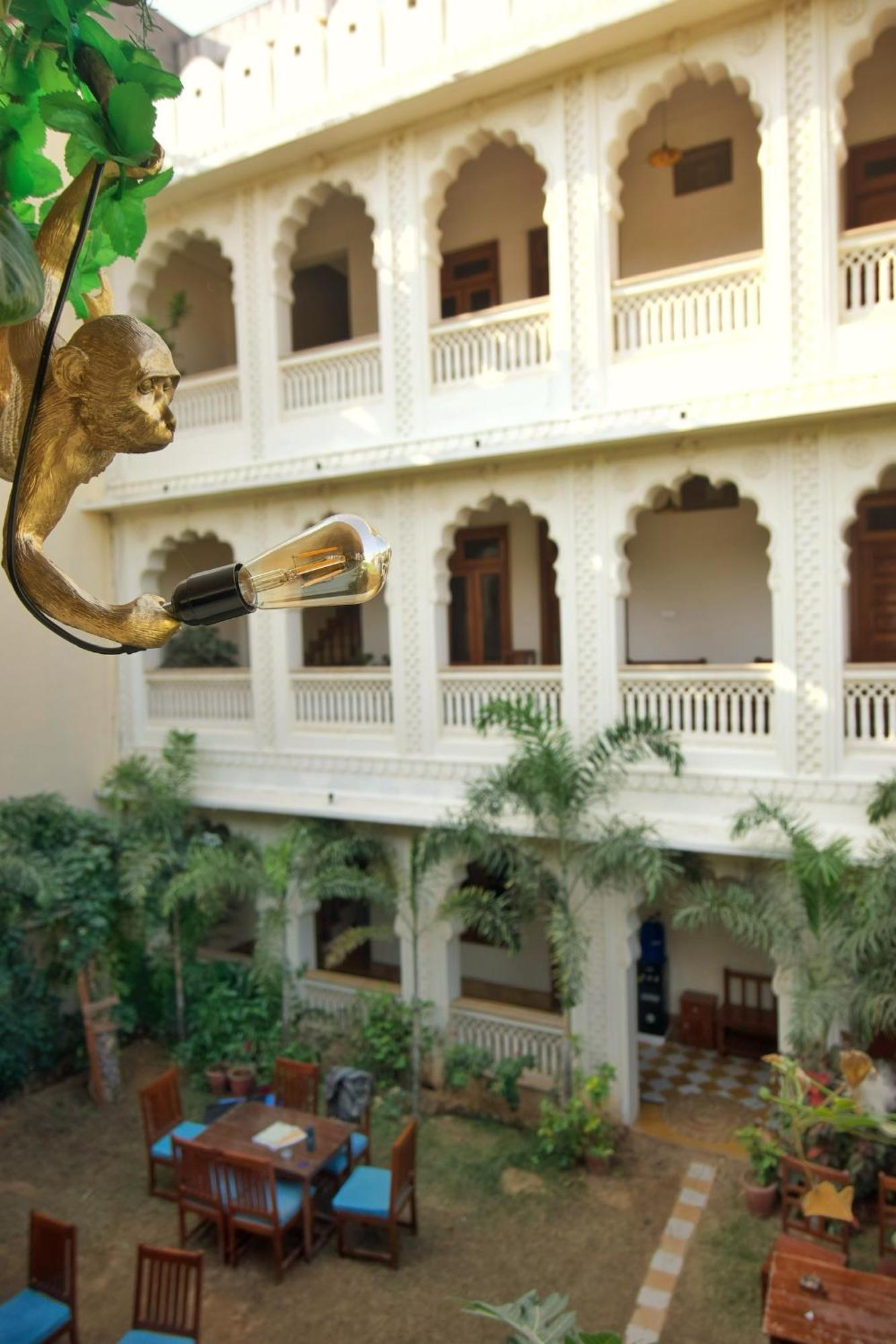 Banana Hostel Pushkar Luaran gambar