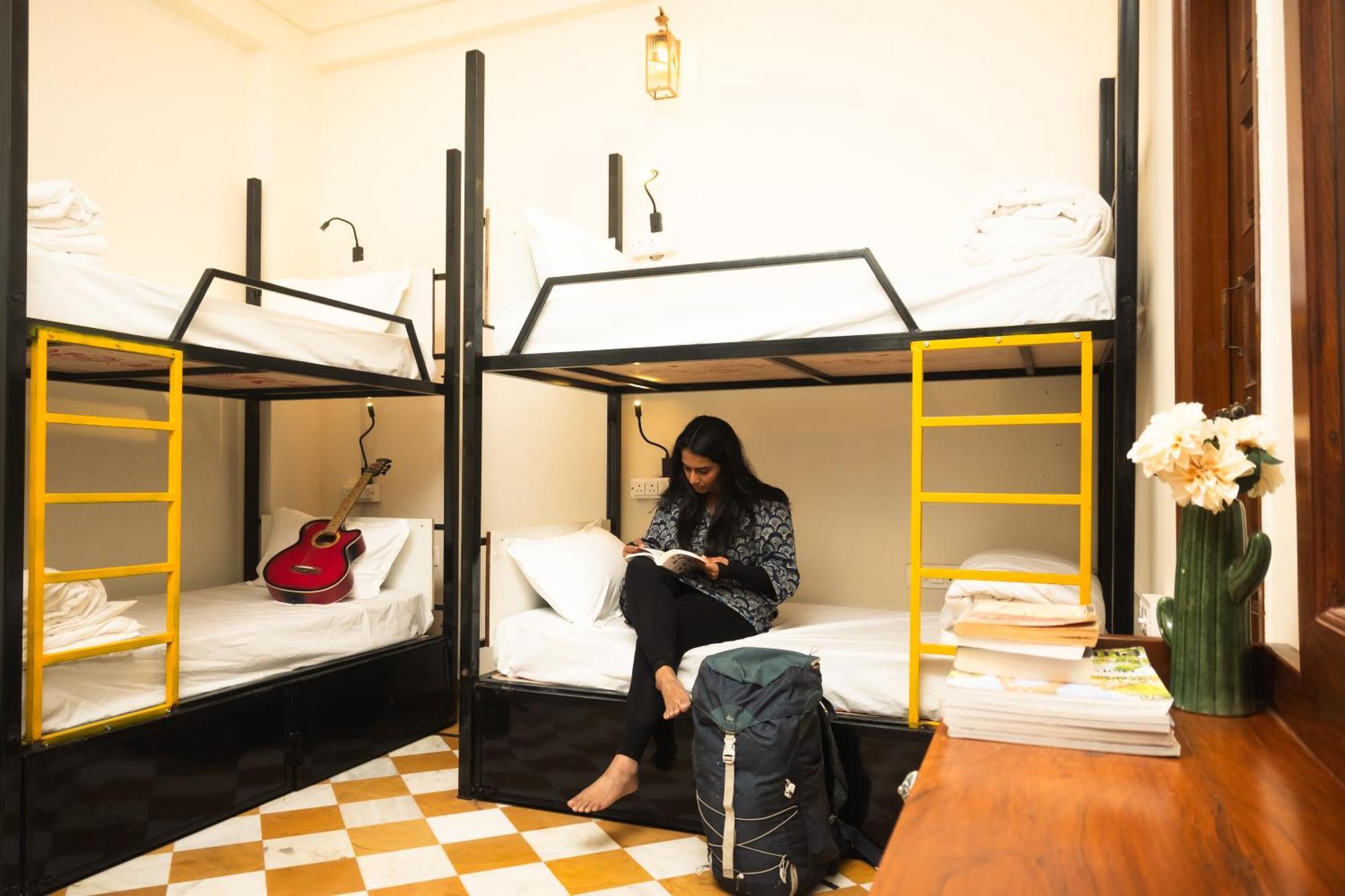 Banana Hostel Pushkar Luaran gambar
