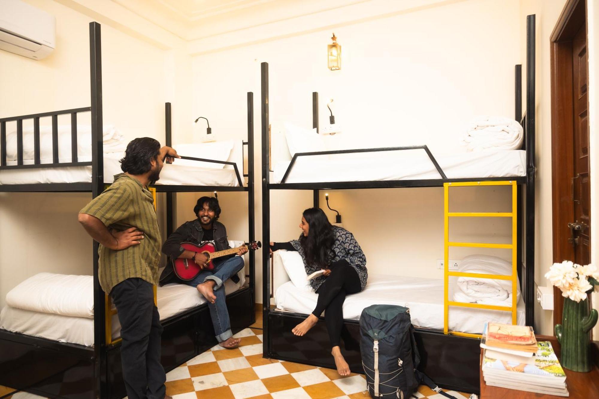 Banana Hostel Pushkar Luaran gambar