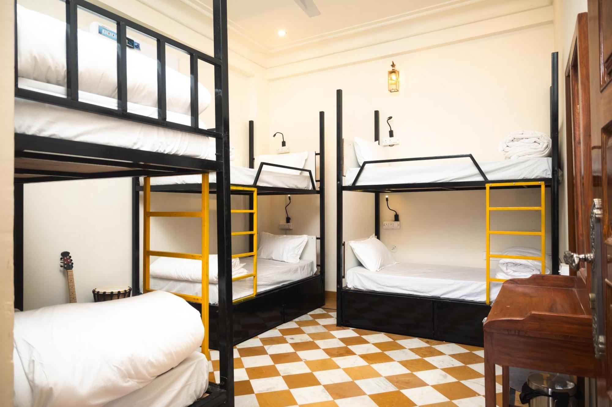 Banana Hostel Pushkar Luaran gambar